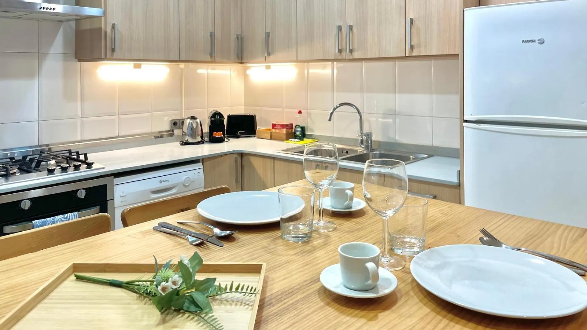 Cozy Apartment 7P With Terrace Barcelona