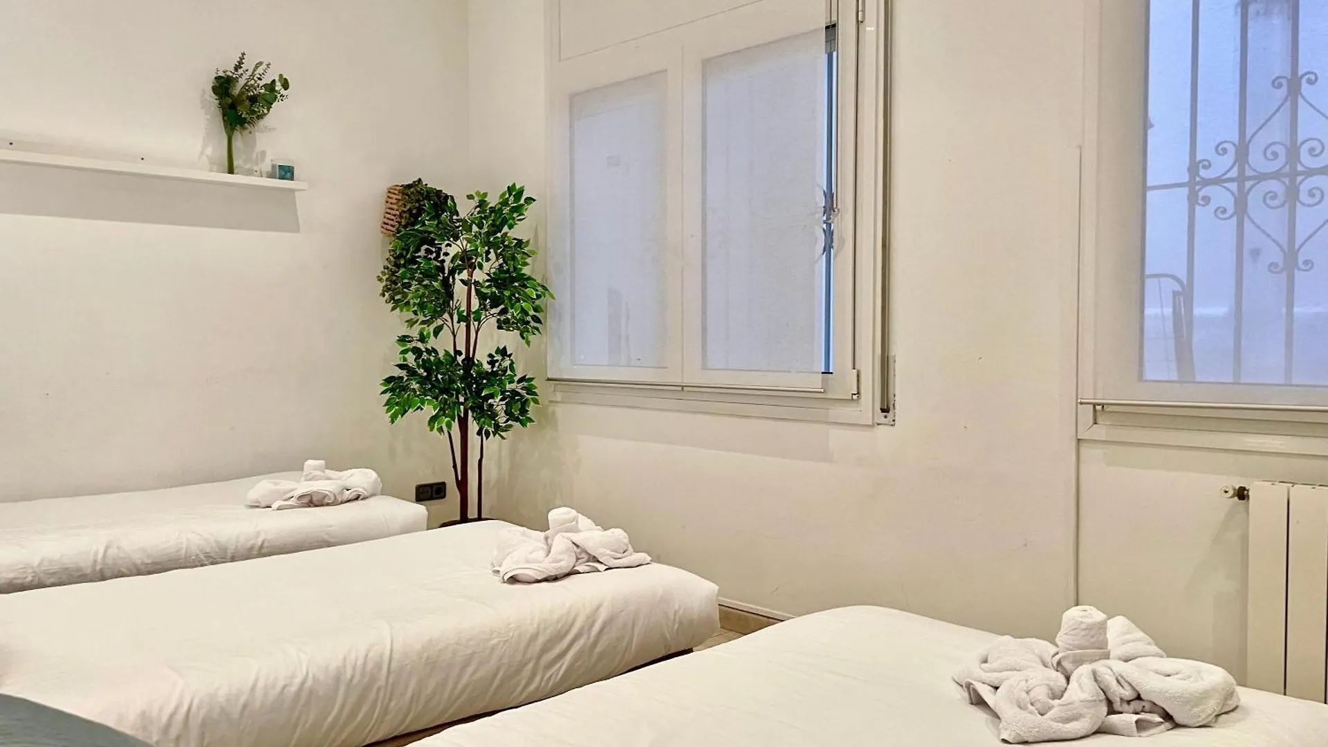 Cozy Apartment 7P With Terrace Barcelona