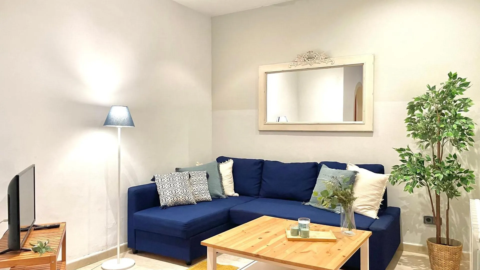 Cozy Apartment 7P With Terrace Barcelona