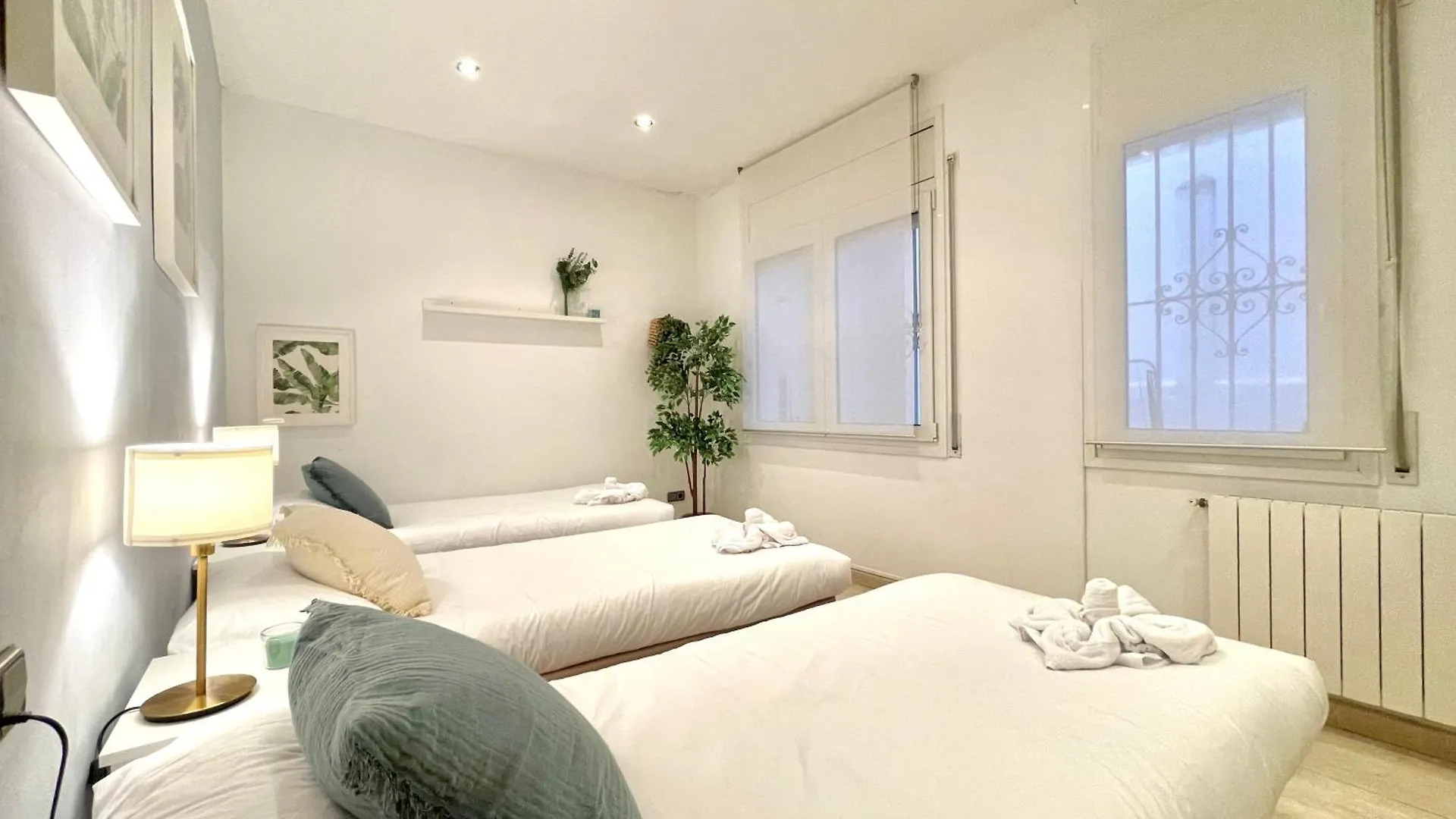 Cozy Apartment 7P With Terrace Barcelona 0*,
